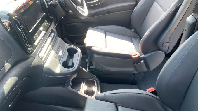 Mercedes-Benz Vito L2 Diesel Rwd 119CDI Select Crew Van 9G-Tronic - Image 18